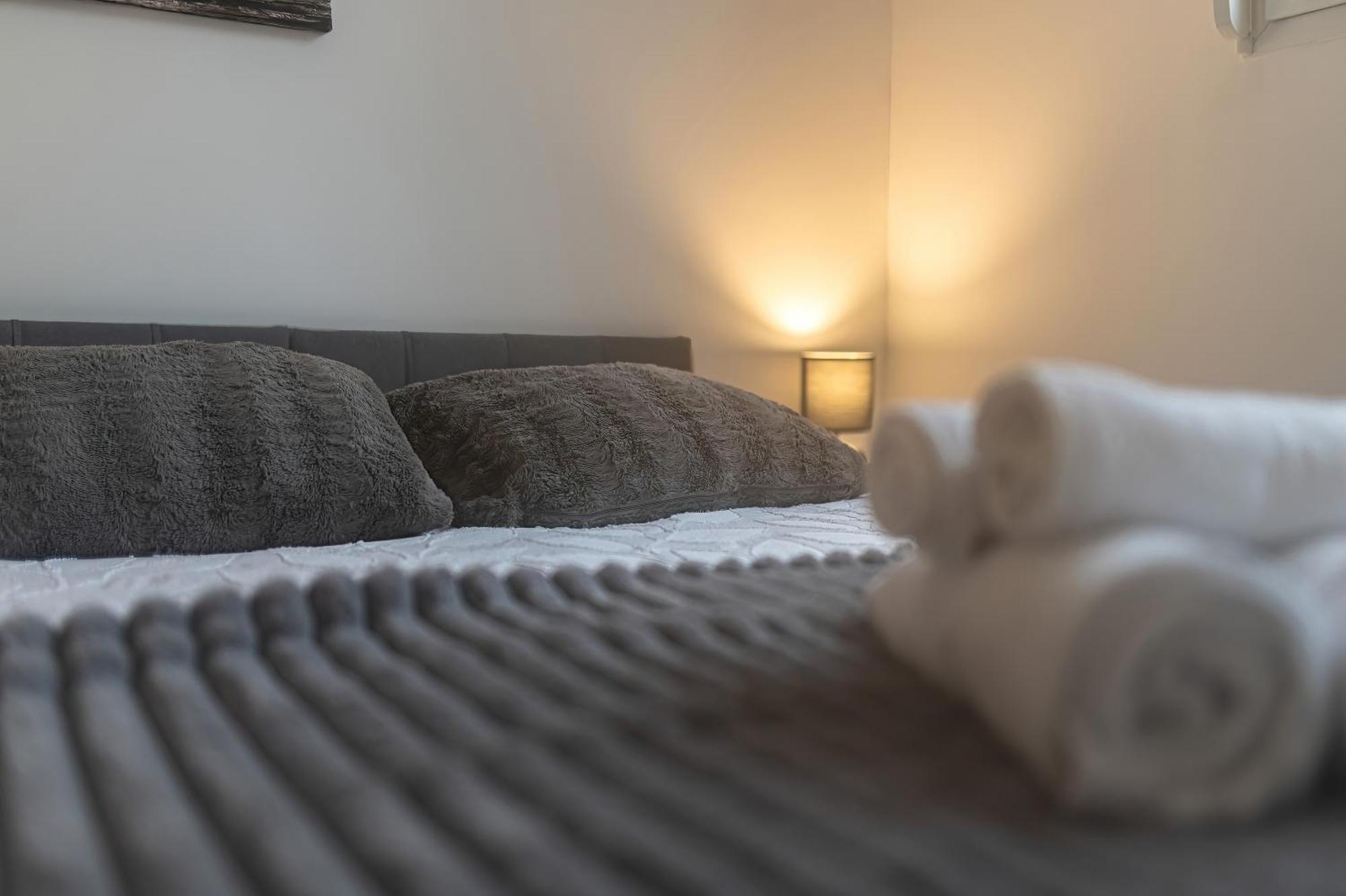 L'Escale Balzac Apartment Villeurbanne Ngoại thất bức ảnh