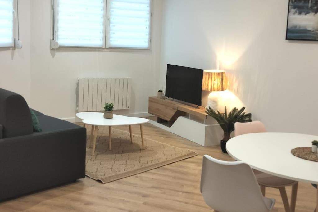 L'Escale Balzac Apartment Villeurbanne Ngoại thất bức ảnh