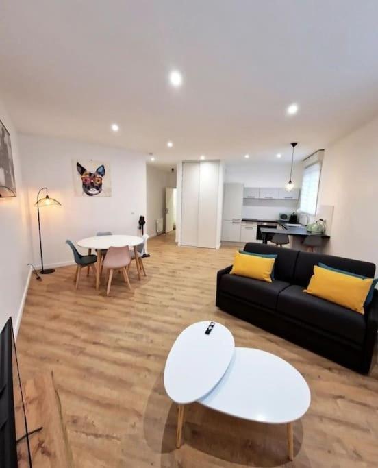 L'Escale Balzac Apartment Villeurbanne Ngoại thất bức ảnh